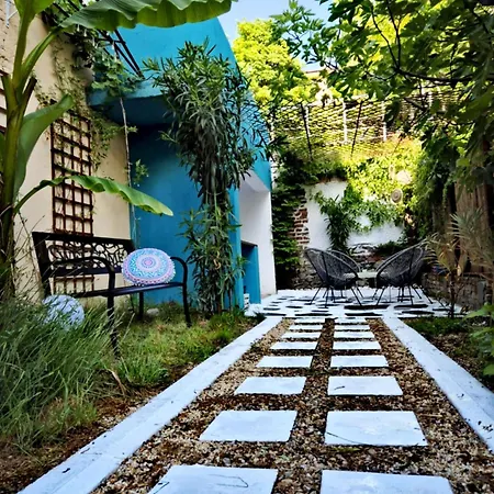 Apartman Modern 1br With Private Garden Center Plovdiv