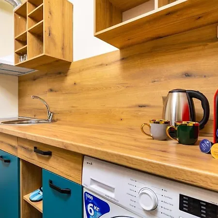 Modern 1br With Private Garden Center * プロヴディフ